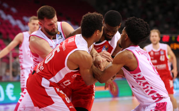 他们依然是 他们依然是