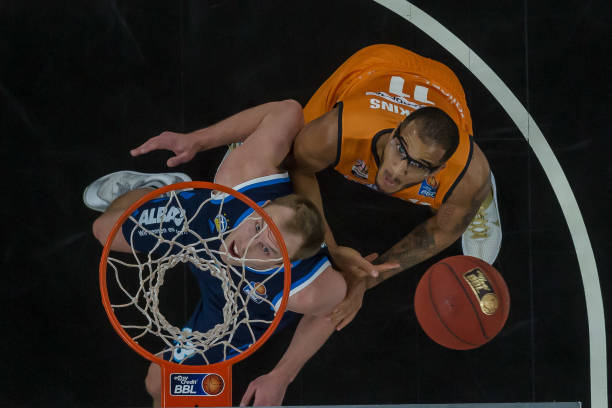 高压逼抢 高压逼抢